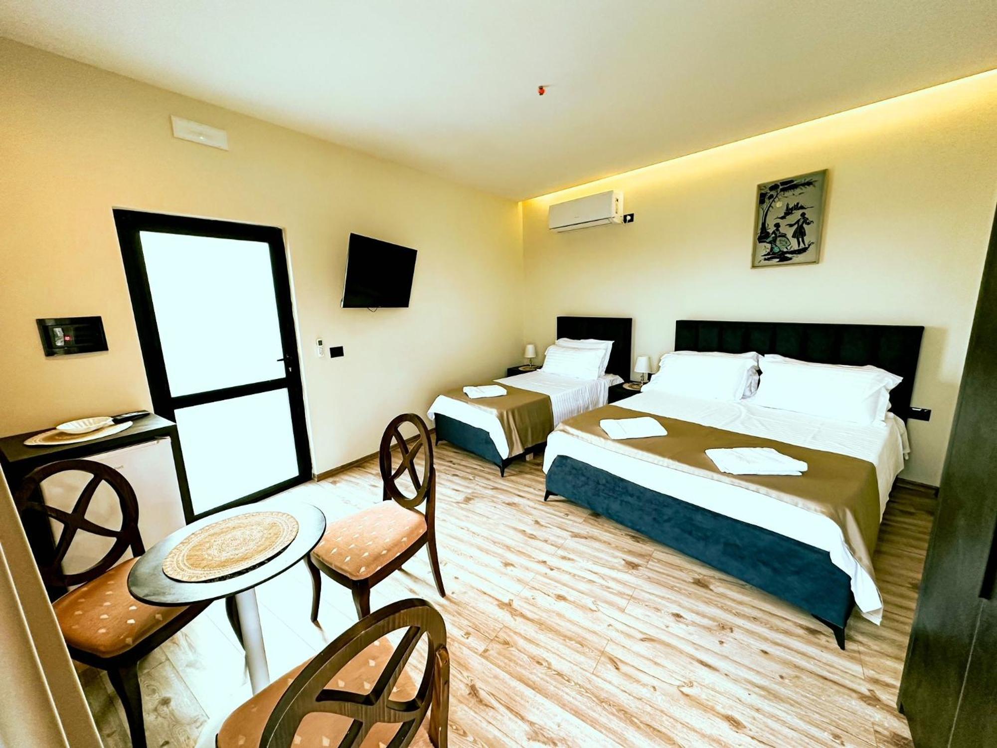 Hotel Iliria Canaj Eksteriør billede